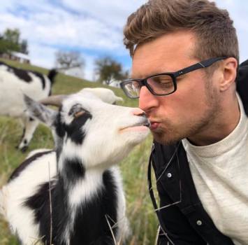 78323172_10220635152613792_1086048193793228800_n